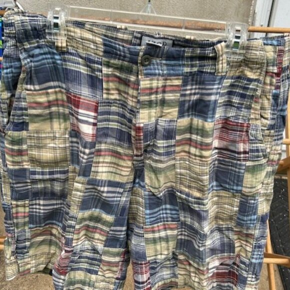 2 gently used men's Izod shorts; one cargo; size 34 - Picture 2 of 7
